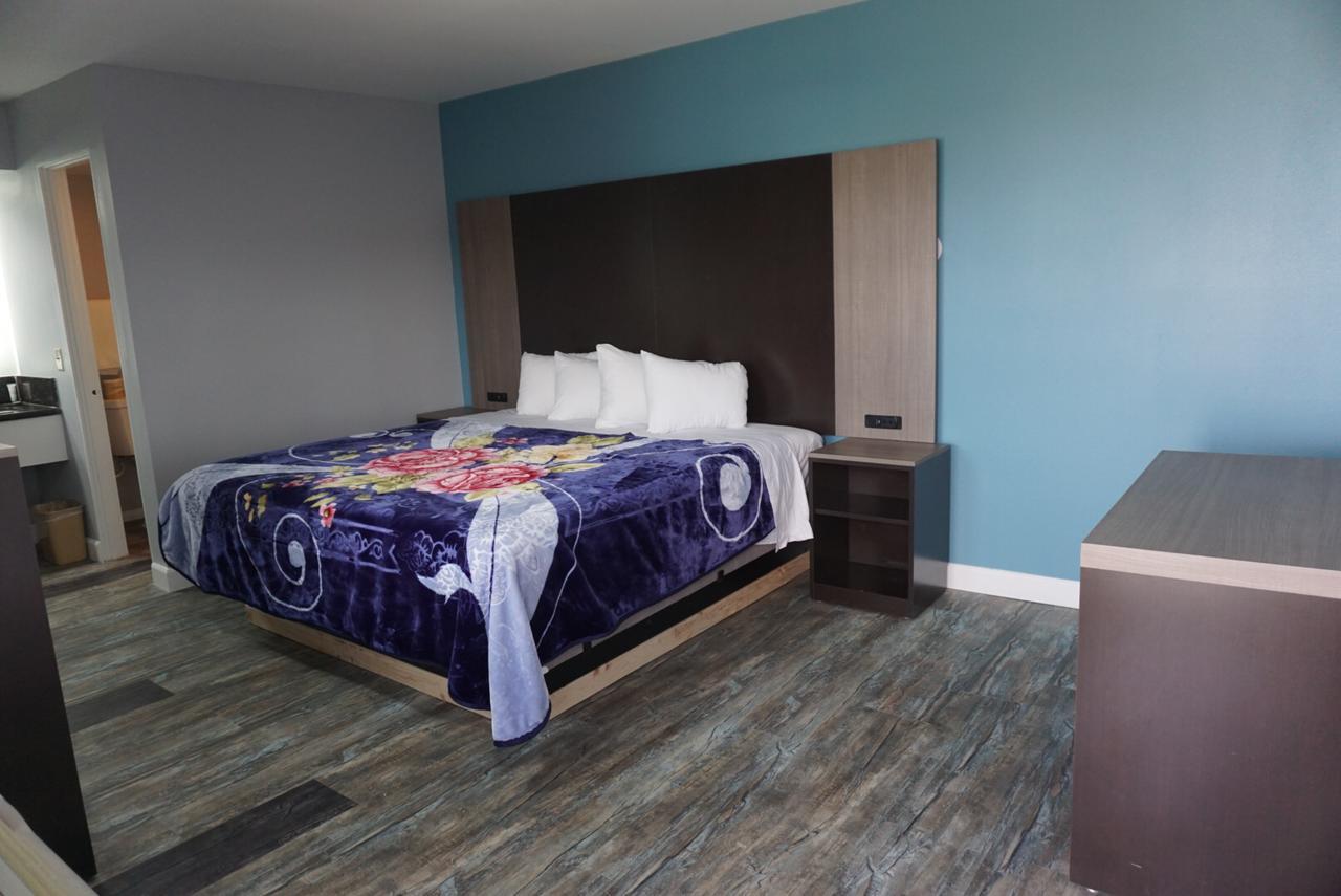 בישופ Thunderbird Motel מראה חיצוני תמונה