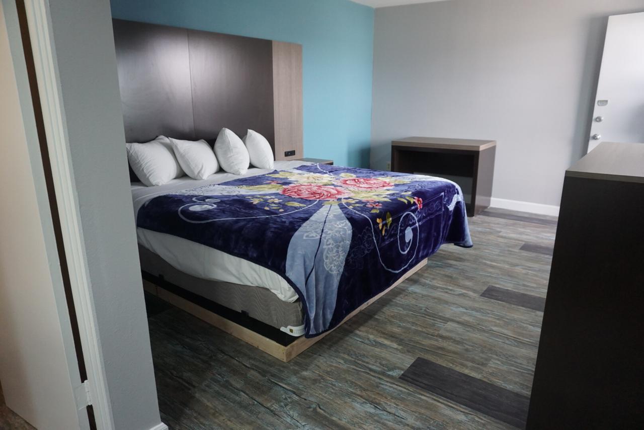בישופ Thunderbird Motel מראה חיצוני תמונה